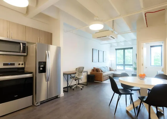 Apartment Above The Roots - Classy 1bd Escape