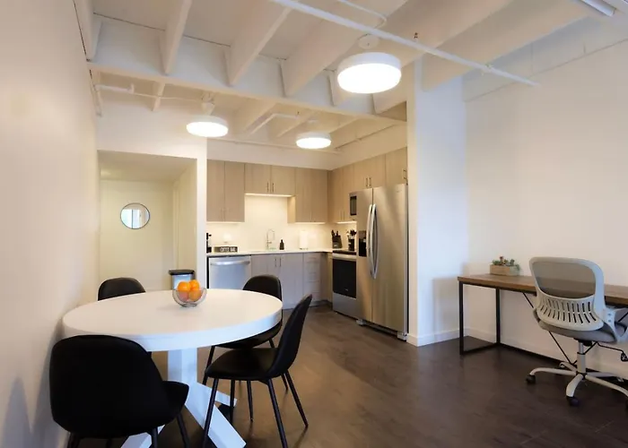 Above The Roots - Classy 1bd Escape Apartment Washington