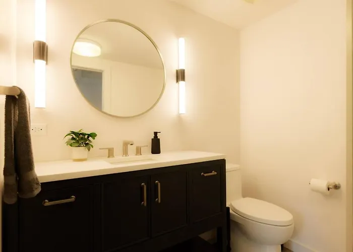 Apartment Above The Roots - Classy 1bd Escape