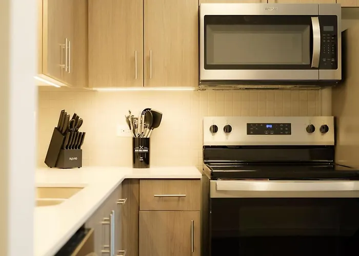 Apartment Above The Roots - Classy 1bd Escape *