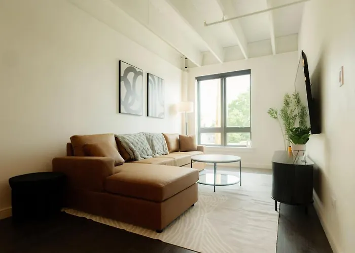 Above The Roots - Classy 1bd Escape * Washington